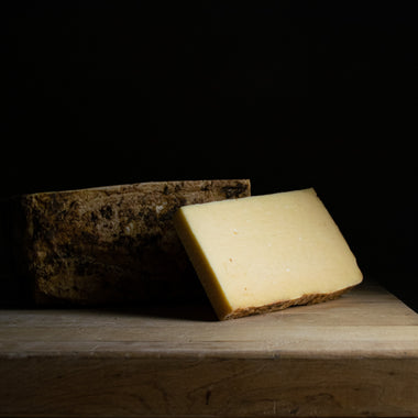 Vault 5 Cheddar cows milk cheese Cabot Creamery, Cellars at Jasper Hill Farm
