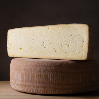 Pawlet cow's milk washed rind cheese Woodlawn Creamery