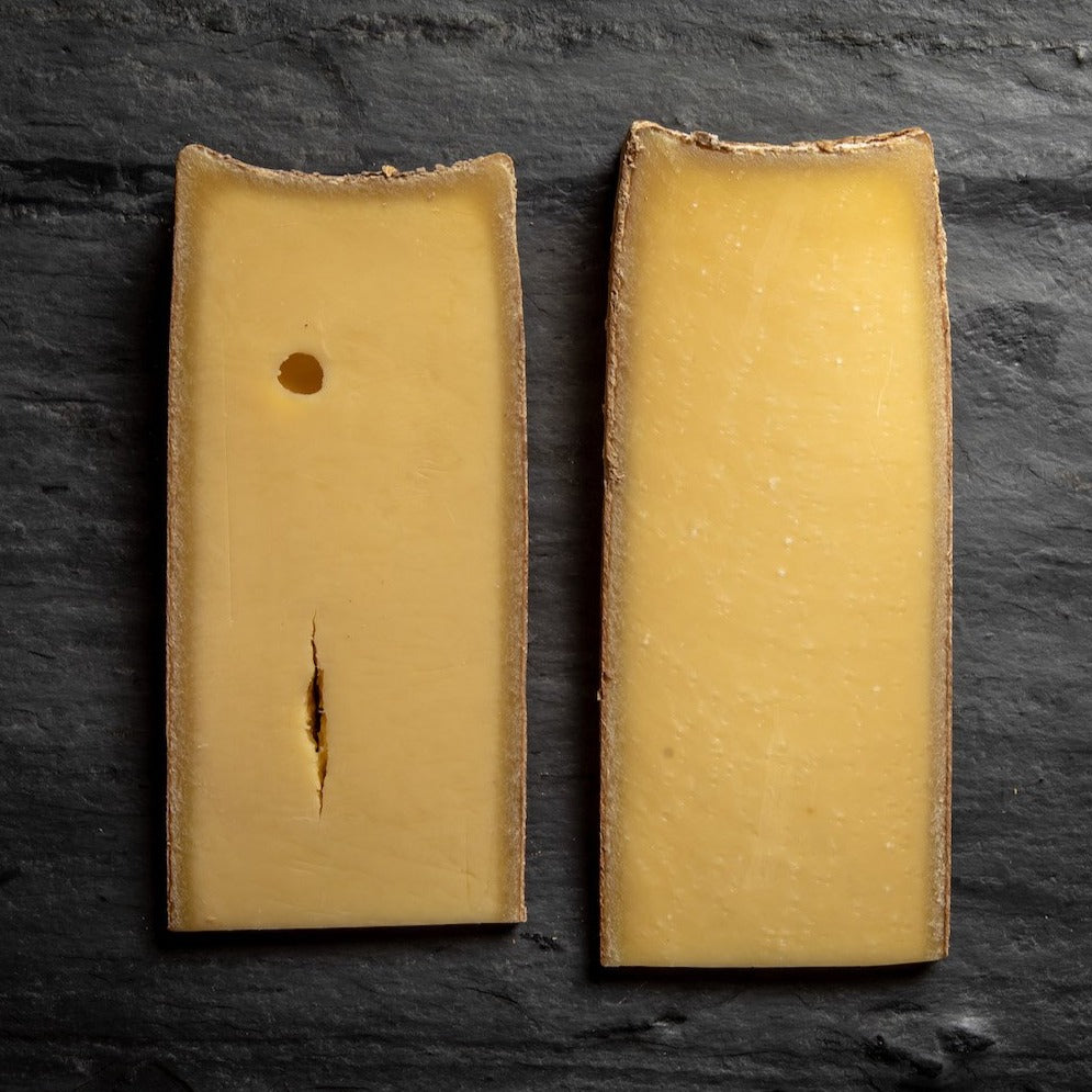 Connoisseur's Club | Saxelby Cheese
